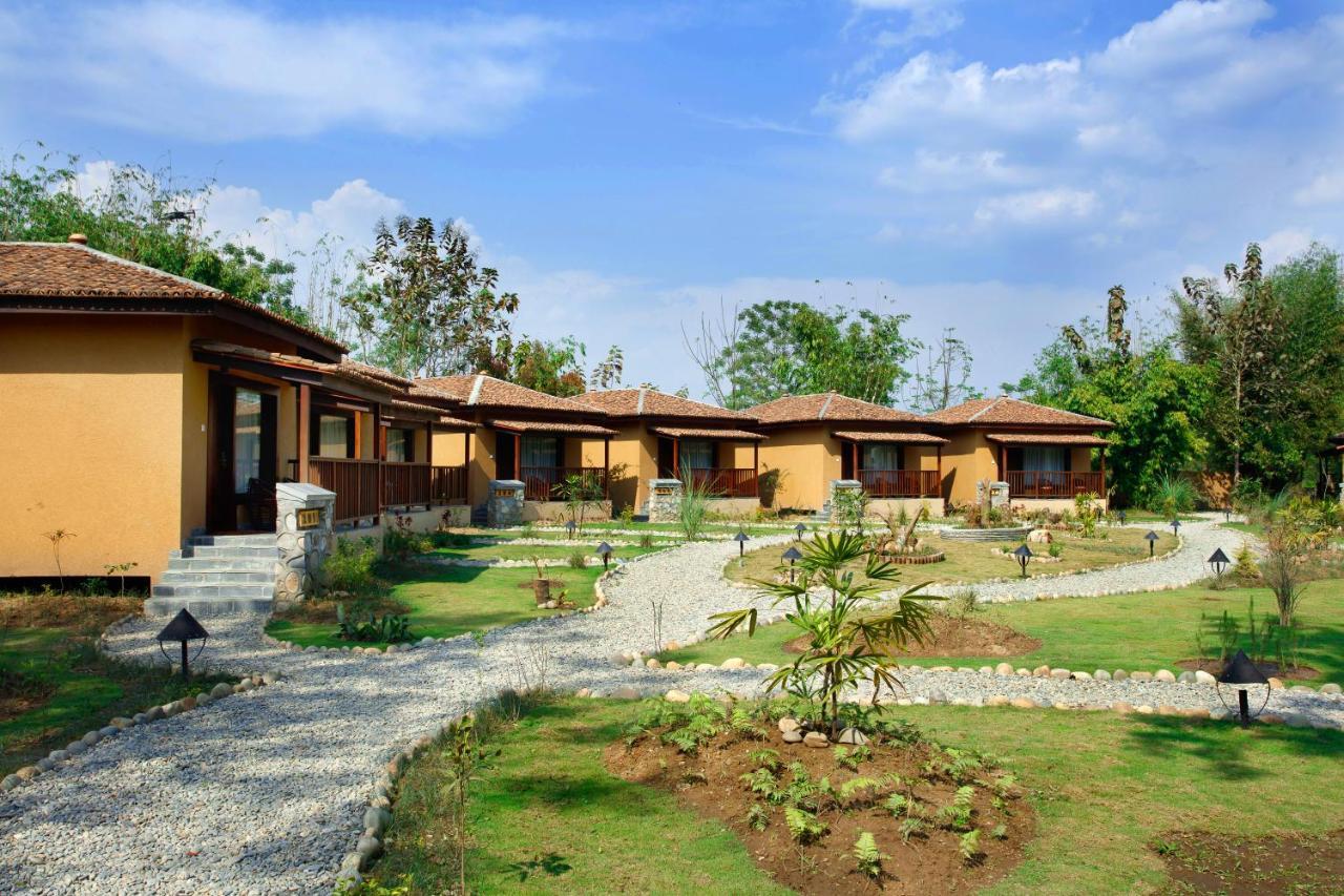 Jungle Villa Resort - Near Chitwan National Park Экстерьер фото
