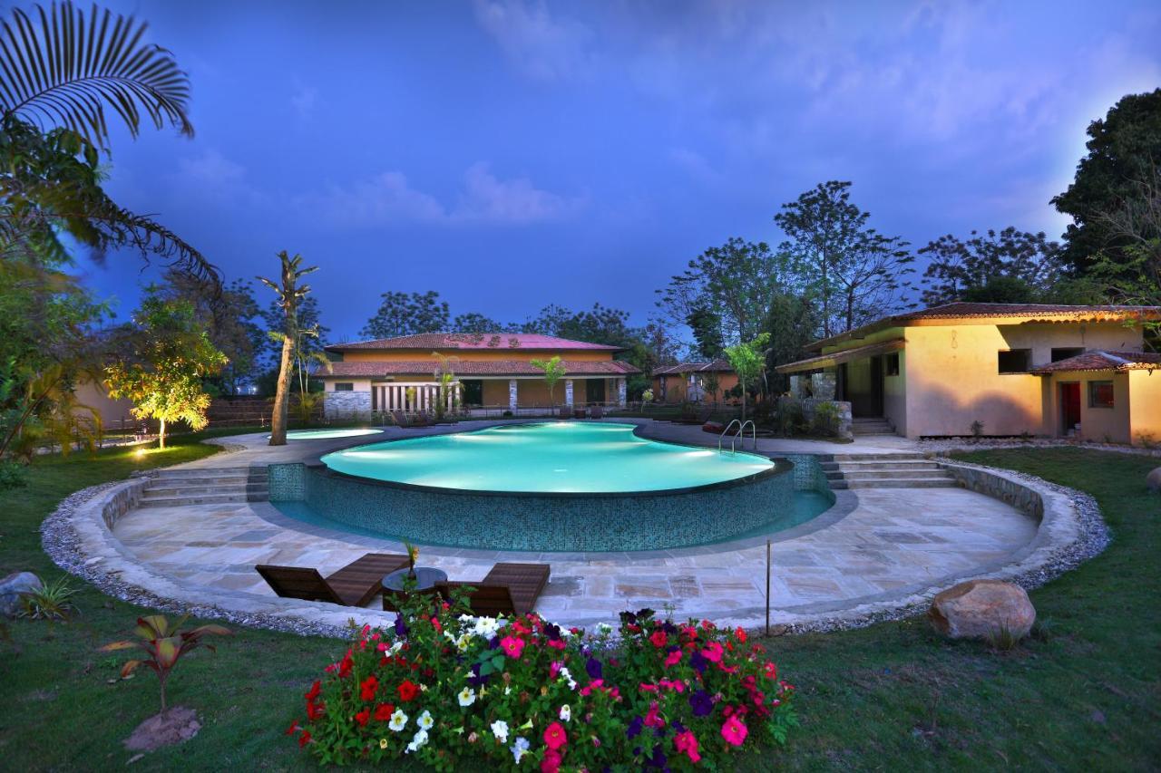 Jungle Villa Resort - Near Chitwan National Park Экстерьер фото