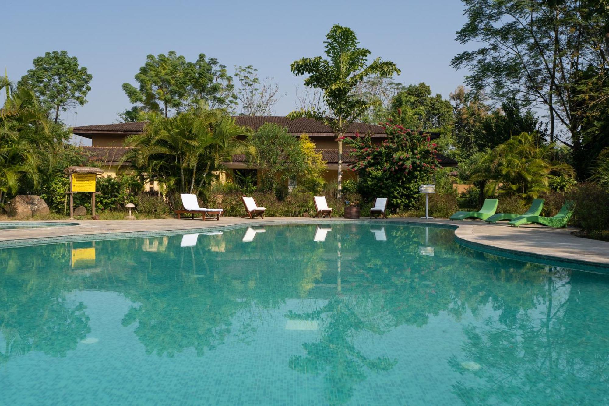 Jungle Villa Resort - Near Chitwan National Park Экстерьер фото