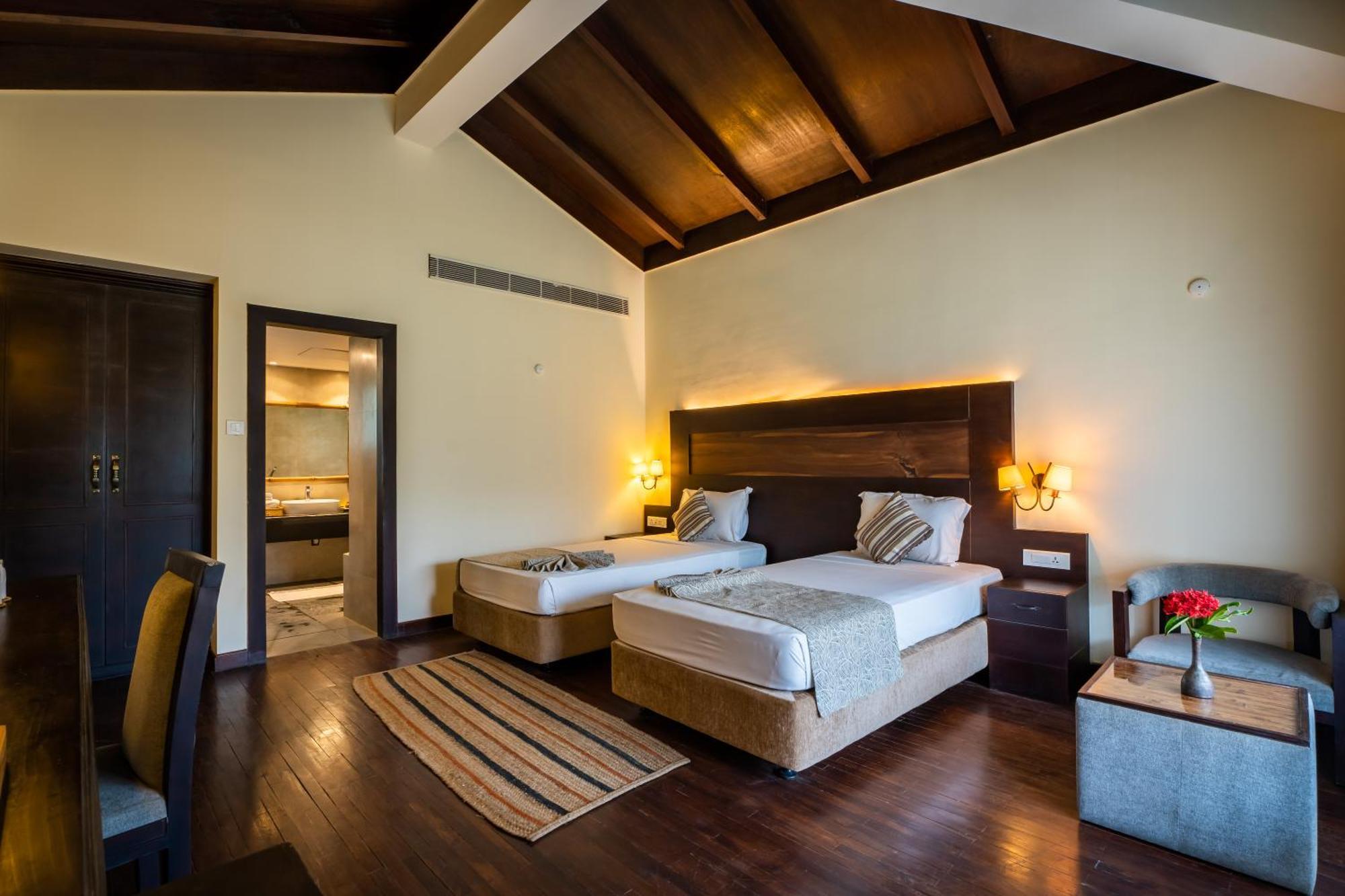 Jungle Villa Resort - Near Chitwan National Park Экстерьер фото